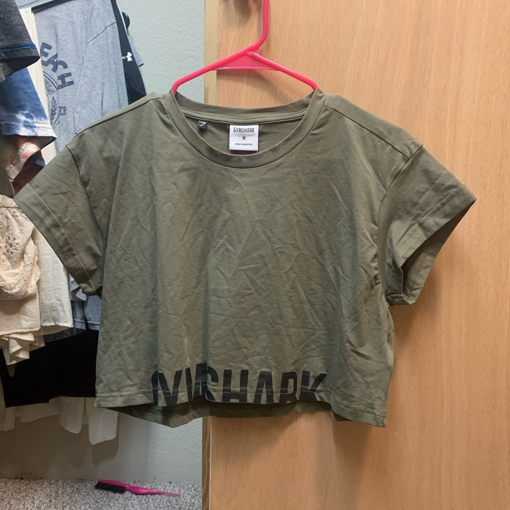 crop top